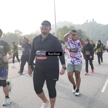 Runner Photo 6878870