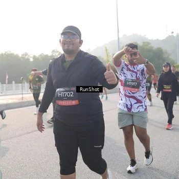 Runner Photo 6878873
