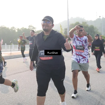 Runner Photo 6878878