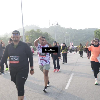 Runner Photo 6878879