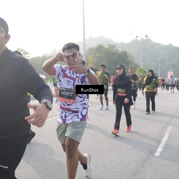 Runner Photo 6878888
