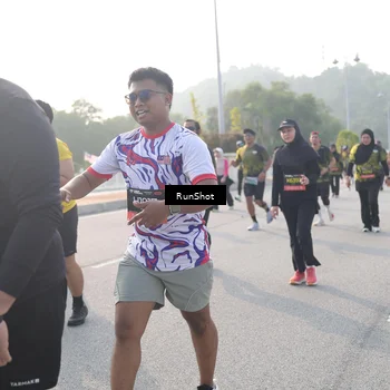 Runner Photo 6878904