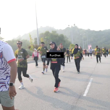 Runner Photo 6878908
