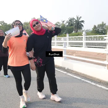 Runner Photo 6878928