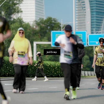 Runner Photo 6878942