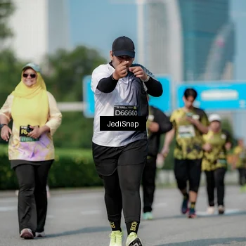 Runner Photo 6878963