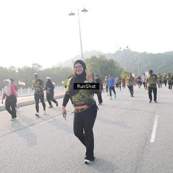 Runner Photo 6878973