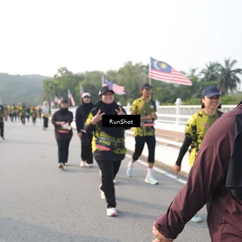 Runner Photo 6878974