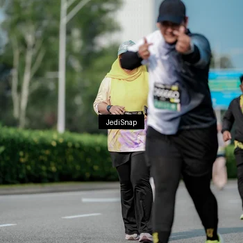 Runner Photo 6878975