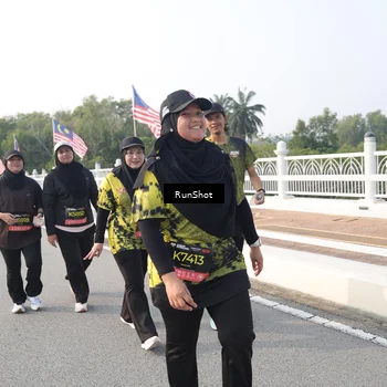 Runner Photo 6878989