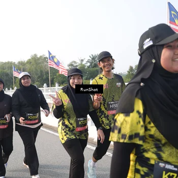 Runner Photo 6878991