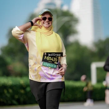 Runner Photo 6879017