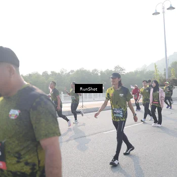 Runner Photo 6879028