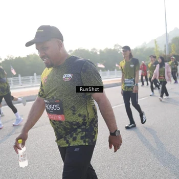 Runner Photo 6879035