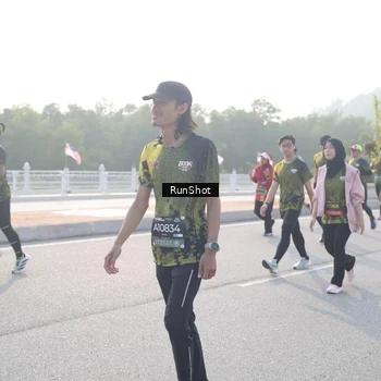 Runner Photo 6879052