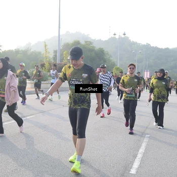 Runner Photo 6879056