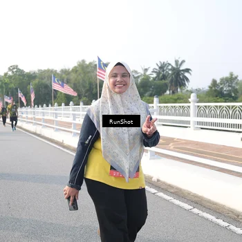 Runner Photo 6879058