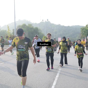 Runner Photo 6879059