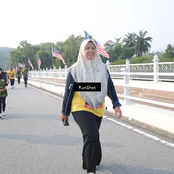Runner Photo 6879060