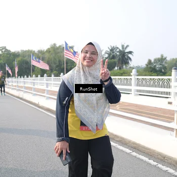 Runner Photo 6879064