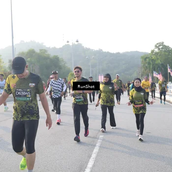 Runner Photo 6879068