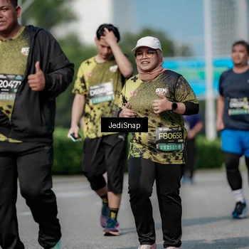 Runner Photo 6879093
