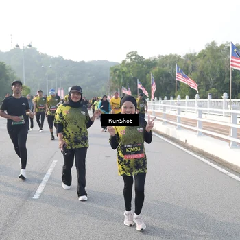 Runner Photo 6879099