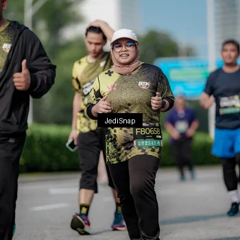 Runner Photo 6879114
