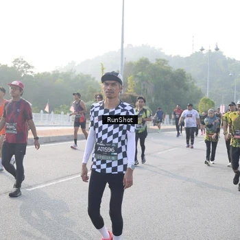 Runner Photo 6879128