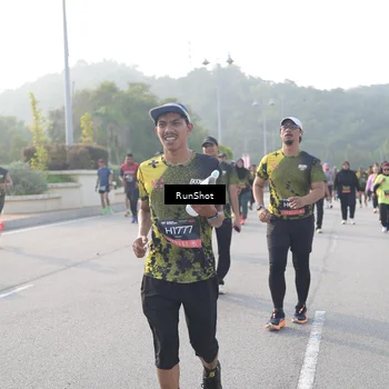 Runner Photo 6879146