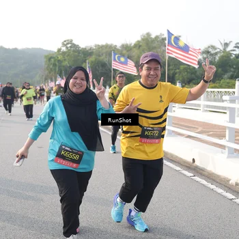 Runner Photo 6879158