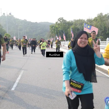 Runner Photo 6879161