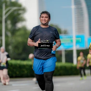 Runner Photo 6879192