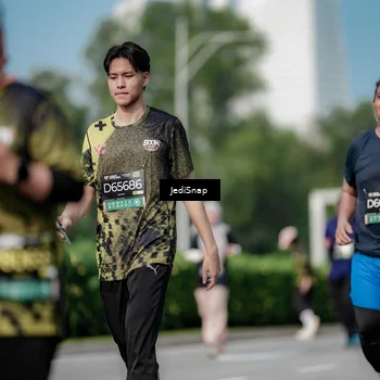 Runner Photo 6879194