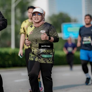 Runner Photo 6879203