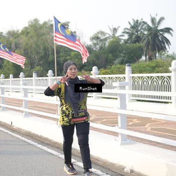 Runner Photo 6879225