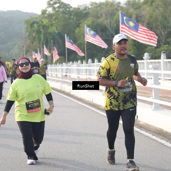 Runner Photo 6879241