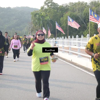 Runner Photo 6879246