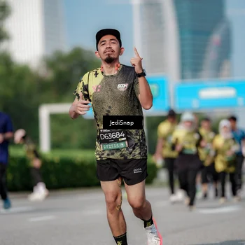 Runner Photo 6879272