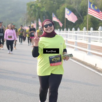 Runner Photo 6879273