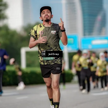 Runner Photo 6879283