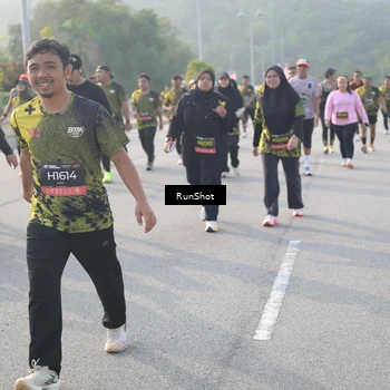 Runner Photo 6879284