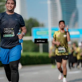 Runner Photo 6879296