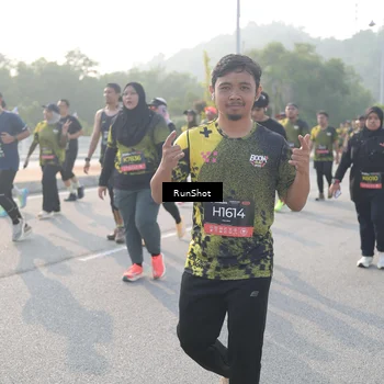Runner Photo 6879299