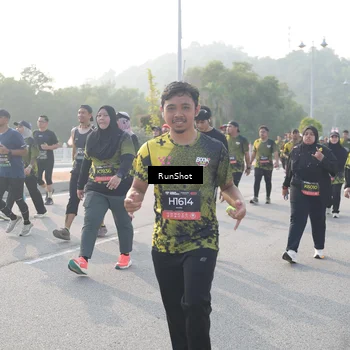 Runner Photo 6879301