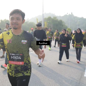 Runner Photo 6879318