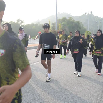 Runner Photo 6879324