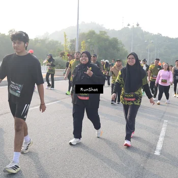 Runner Photo 6879328