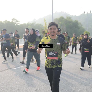 Runner Photo 6879335