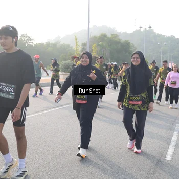 Runner Photo 6879337